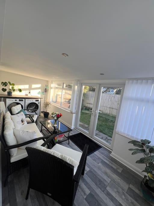 Ivy Cottage Престатин Экстерьер фото